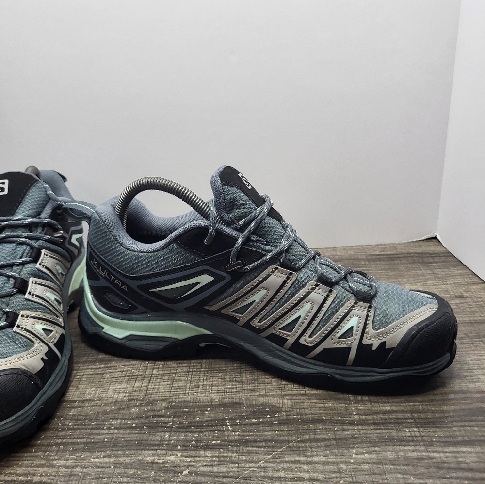 Salomon Women’s  Grey Teal Athletic Trail Shoes - Picture 3 of 10